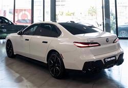 بي ام دبليو الفئة 7